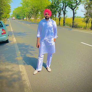 Meet your Posher, Ajay